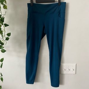 Super soft buttery teal blue leggings with side pockets